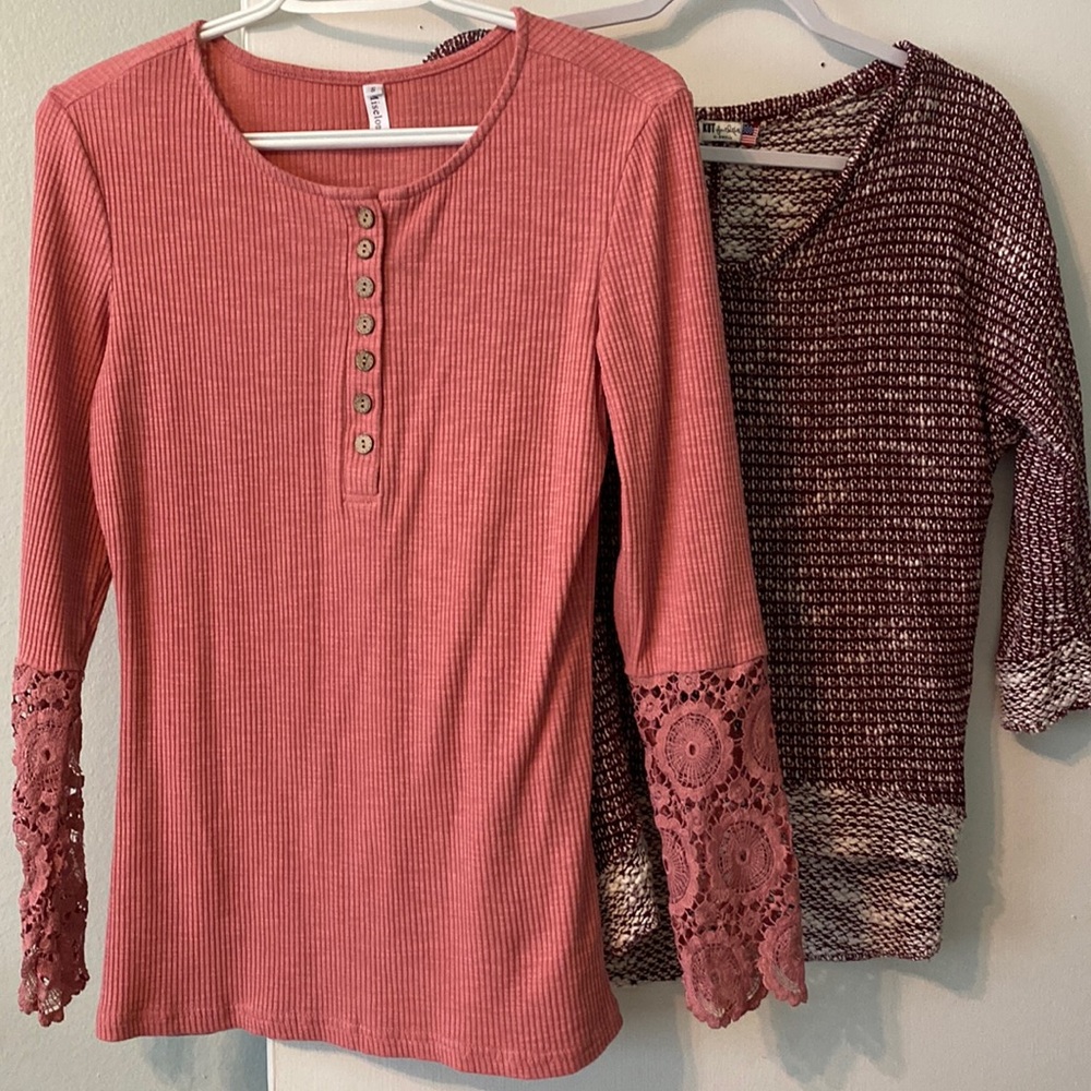 Bundle of 2 tops Sz S. Henley top with lace cuffs. Kut from the Kloth 3/4 sleeve